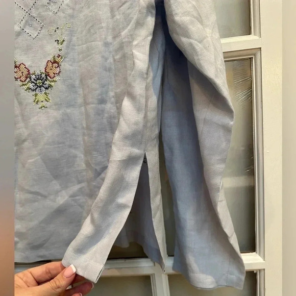 Coldwater Creek | Light Sky Blue Linen Button Down Floral Embroidered Blouse M - Picture 9 of 14
